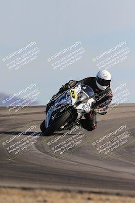media/Dec-15-2023-Apex Assassins (Fri) [[91f19fb1c7]]/Trackday 1/Session 4 (Turn 12)/